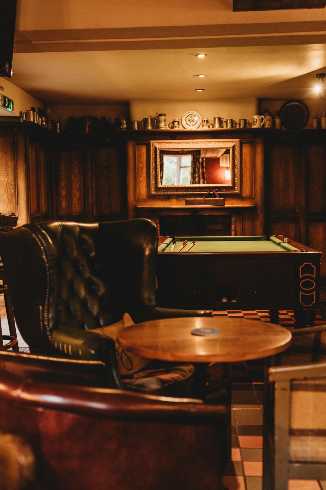 The White Lion Inn オークハム エクステリア 写真