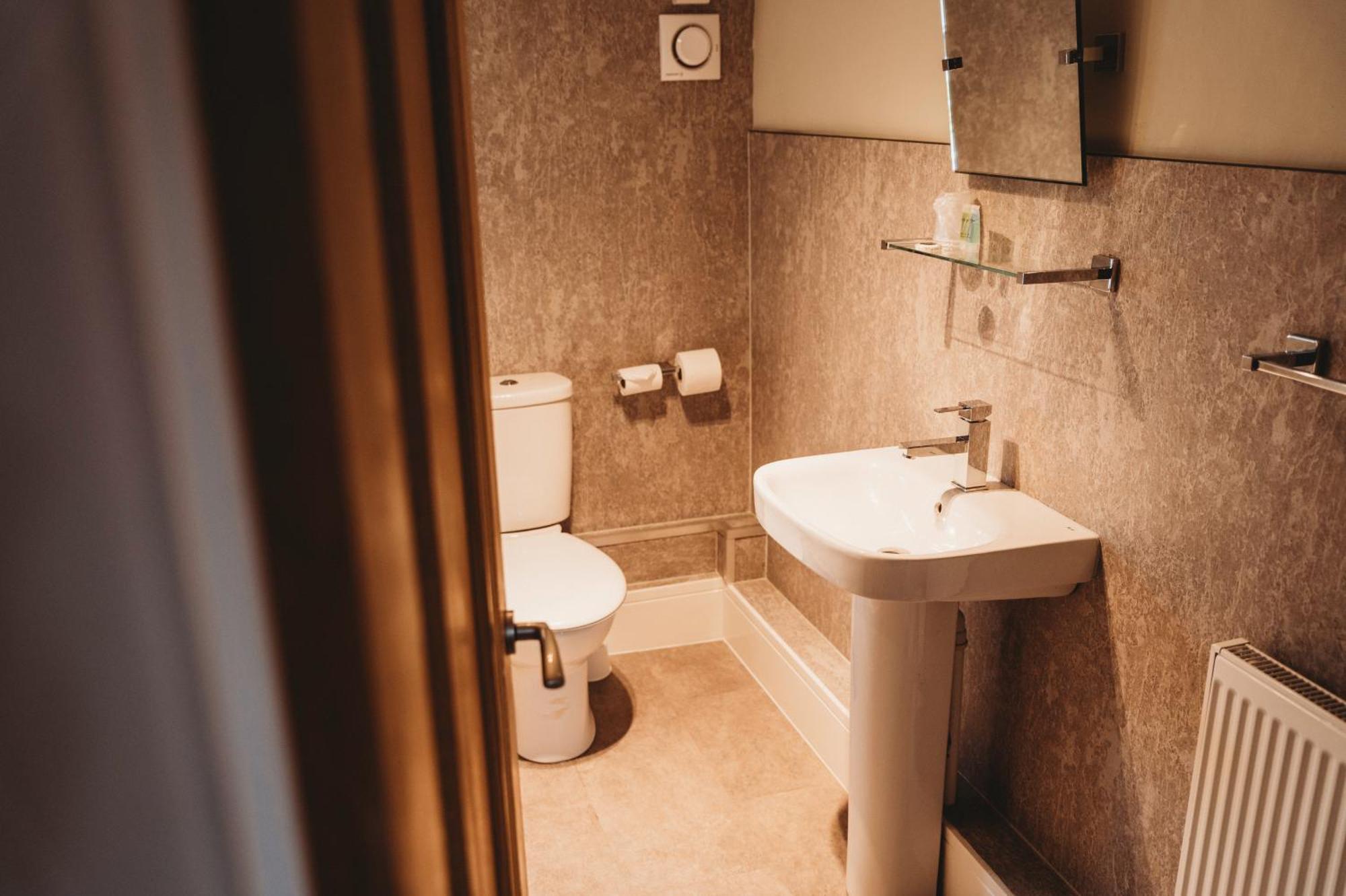 The White Lion Inn オークハム エクステリア 写真
